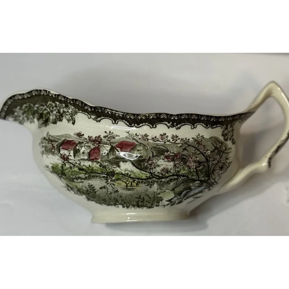 Johnson Brothers The Friendly Village Gravy‎ Boat Apple Orchard